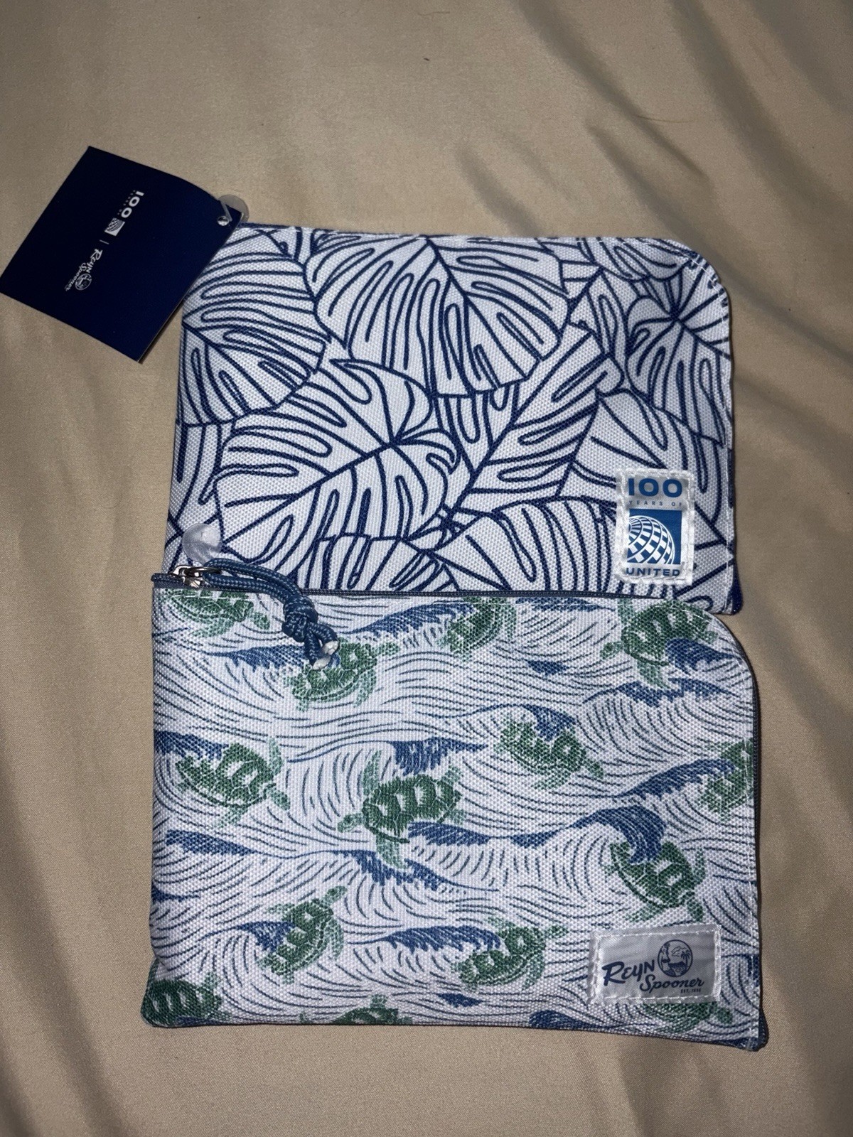 United Airlines x Reyn Spooner  Amenity Kit Lot Of 2 New Sealed 1st Class ‘25/26