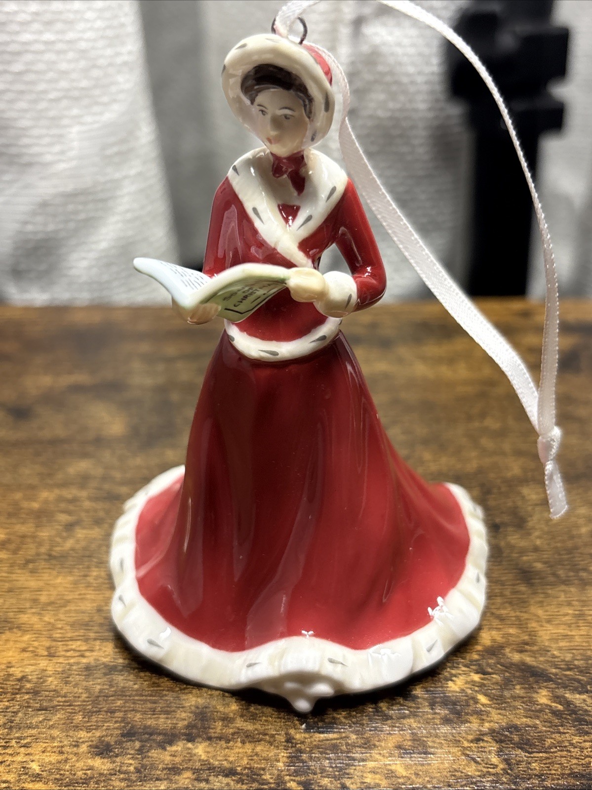 Royal Doulton Figurine Pretty Ladies Winter Christmas Day joy to the world