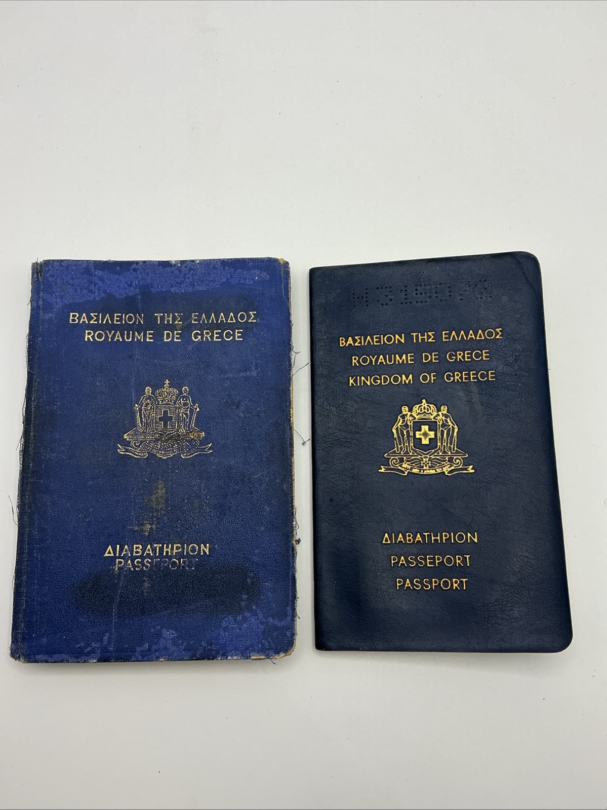 VTG 1950s-1960s Greece Passports Lot Of 2 Expired Passports (211)