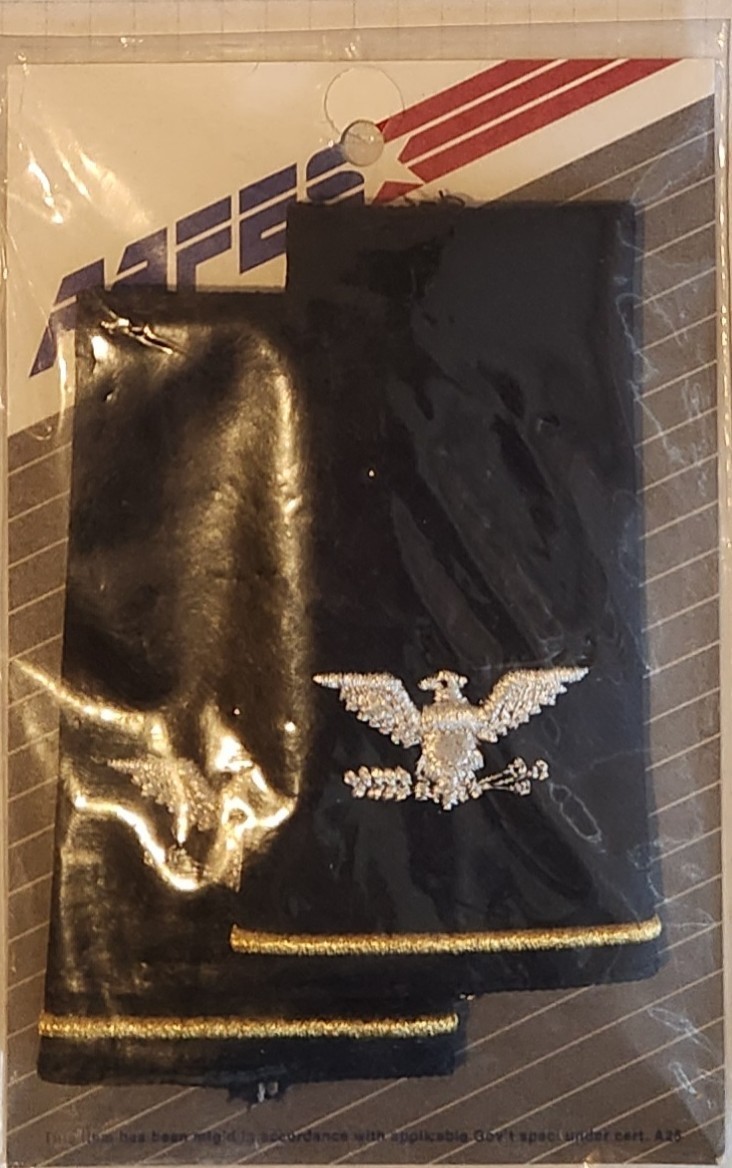 U.S. Army O-6 COL shoulder mark (epaulet), large - PAIR