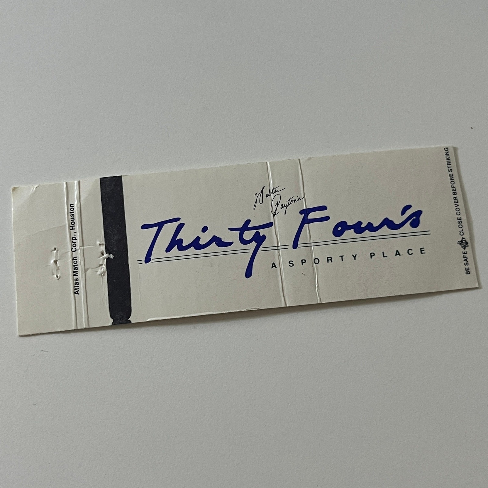 Walter Payton's Thirty Four's Restaurant Chicago Vintage Matchbook MB59-4 Walter Payton's Thirty Four's Restaurant Chicago Vintage Matchbook MB59-4