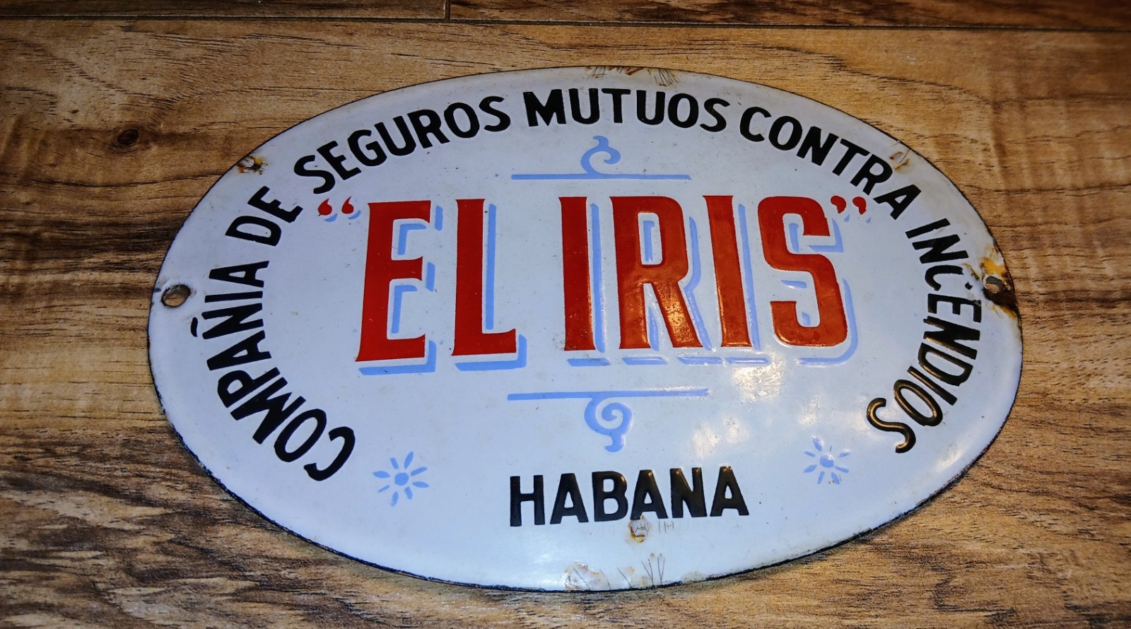 EL IRIS DE SEGUROS MUTUOS CONTRA INSURANCE CO 1930\'S  PORCELAIN RARE FIND  SIGN