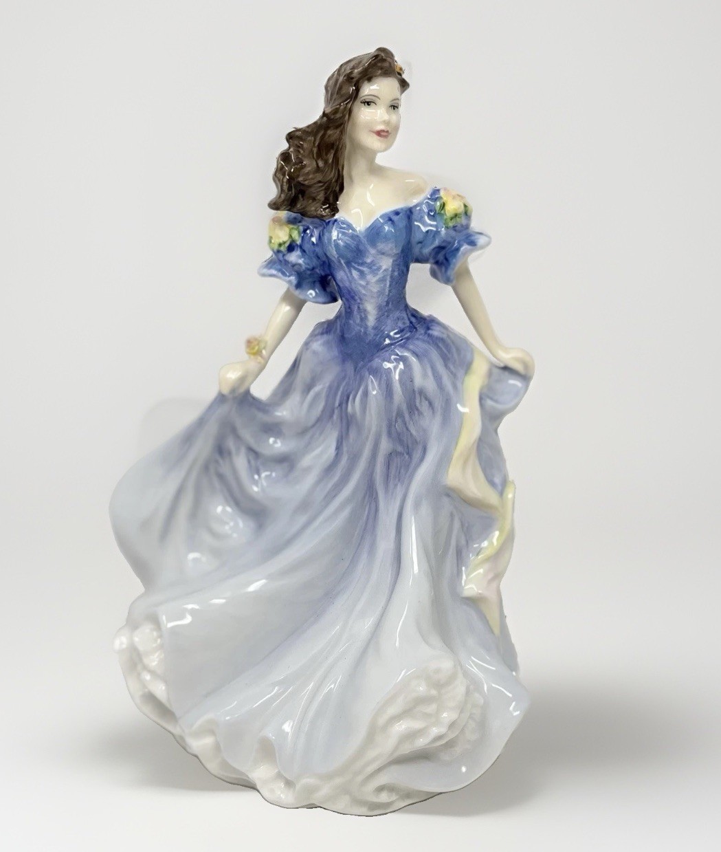 Royal Doulton Rebecca HN4041 Figure of the Year 1998 Bone China Figurine 