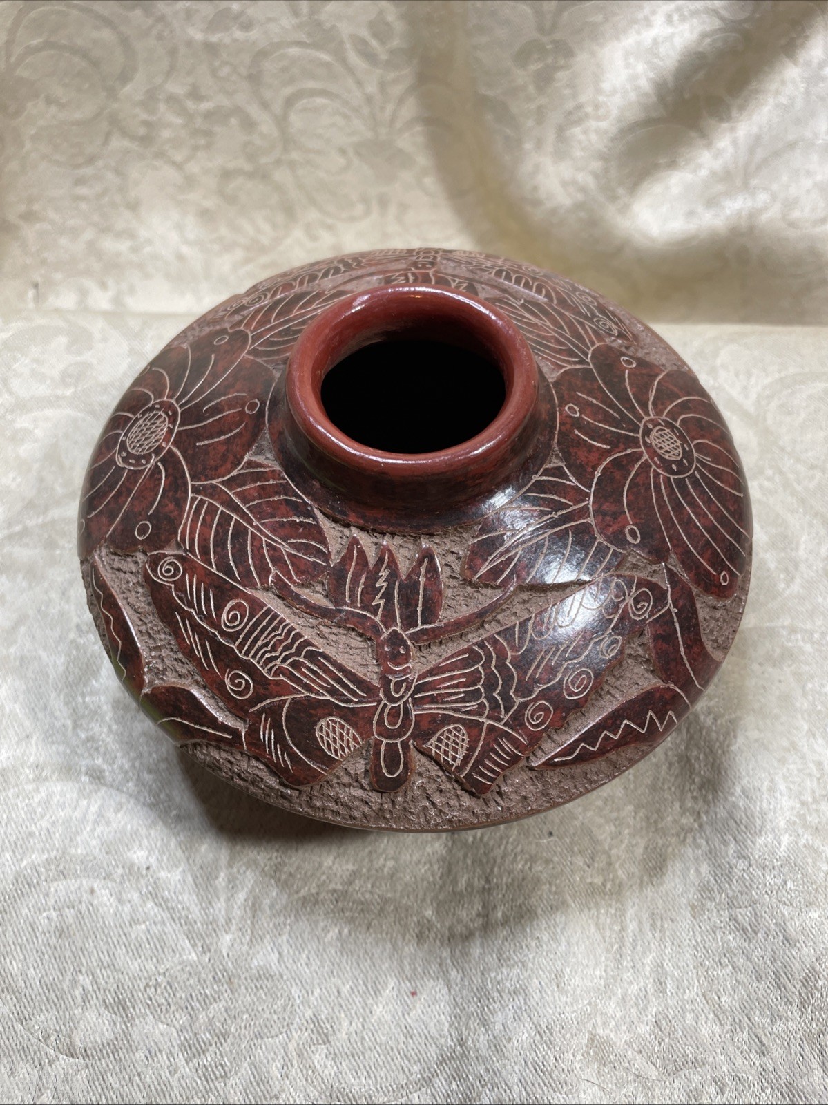 Jemez Pueblo Sgraffito Seed Pot/Vase/Hand-Carved Dragonfly & Florals/Signed