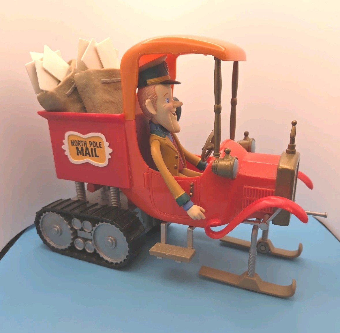 Santa Claus Is Comin\' (Coming) To Town North Pole Mail Truck Memory Lane Kluger