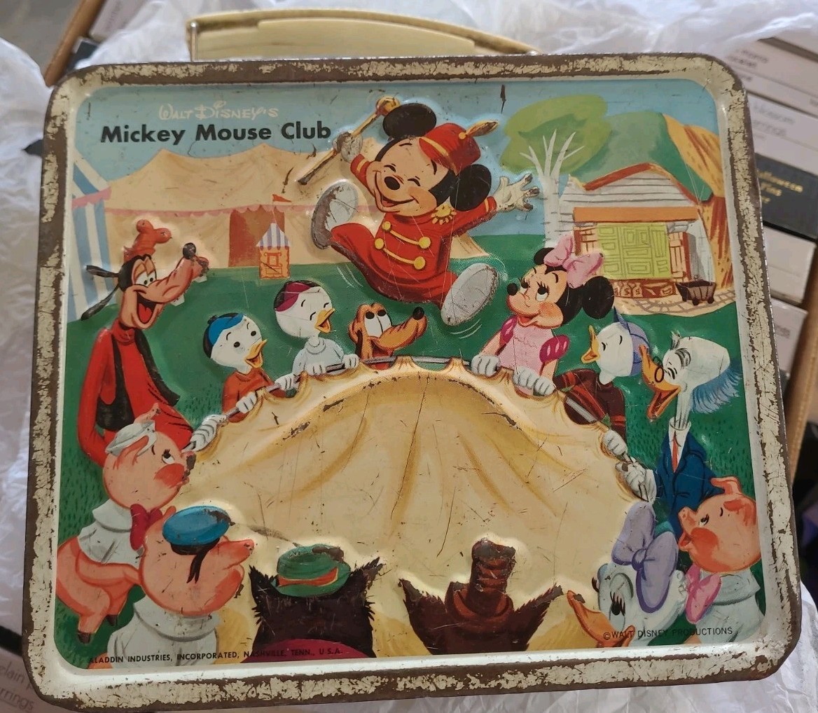 Vintage 1976 Walt Disney Mickey Mouse Club Lunchbox  W Thermos No Cap On Thermos