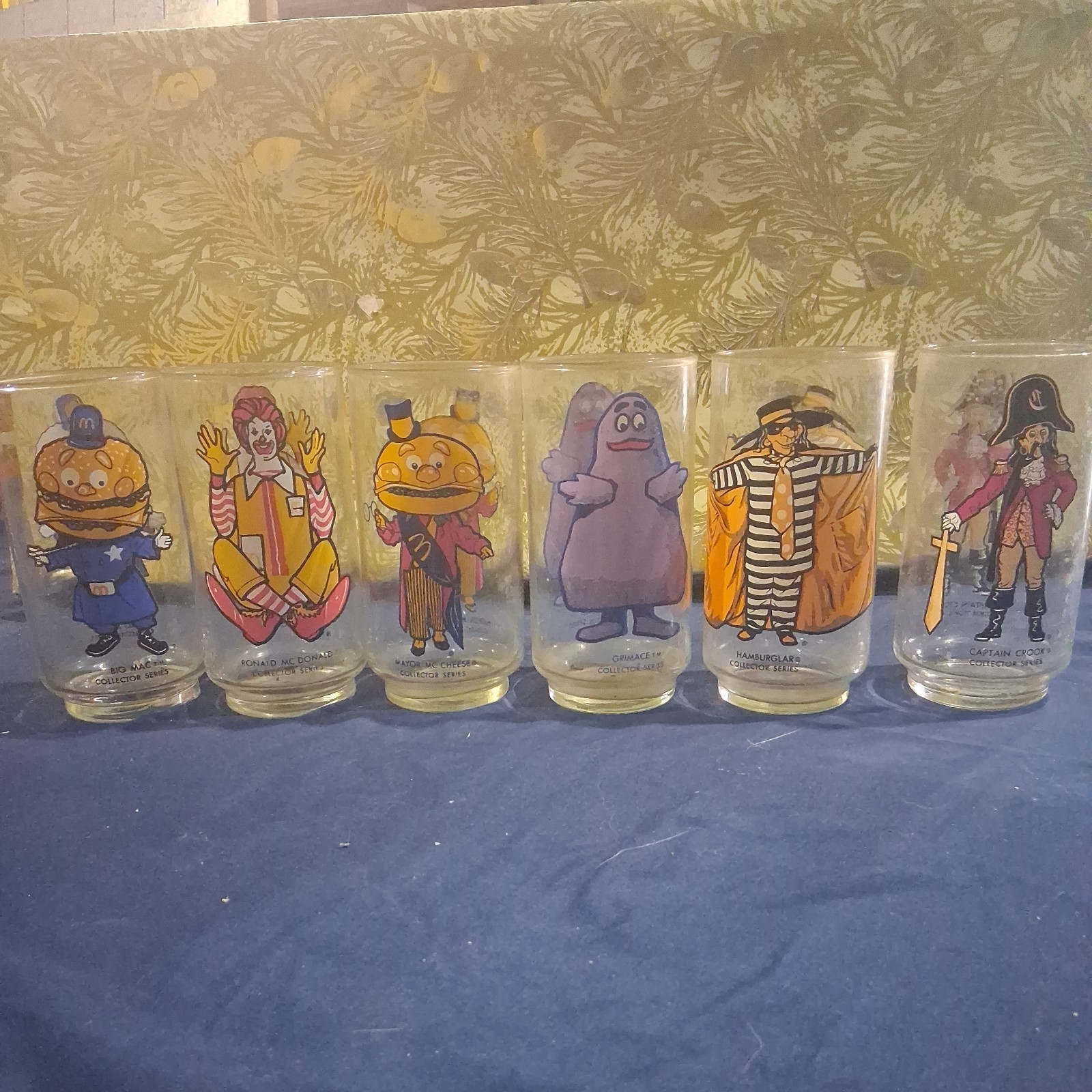 Vintage 1977 McDonalds Collectors Series Glasses Tumblers series of 6