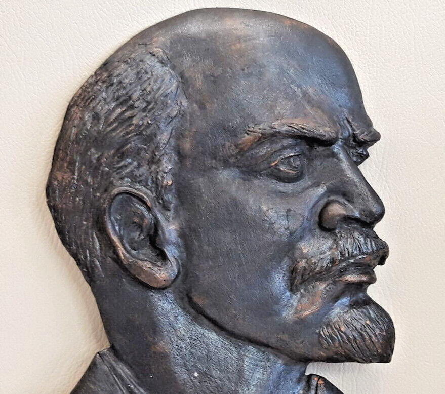 Russian Soviet portrait of Lenin face badge wall ornament bas-relief copper cast Russian Soviet portrait of Lenin face badge wall ornament bas-relief copper cast
