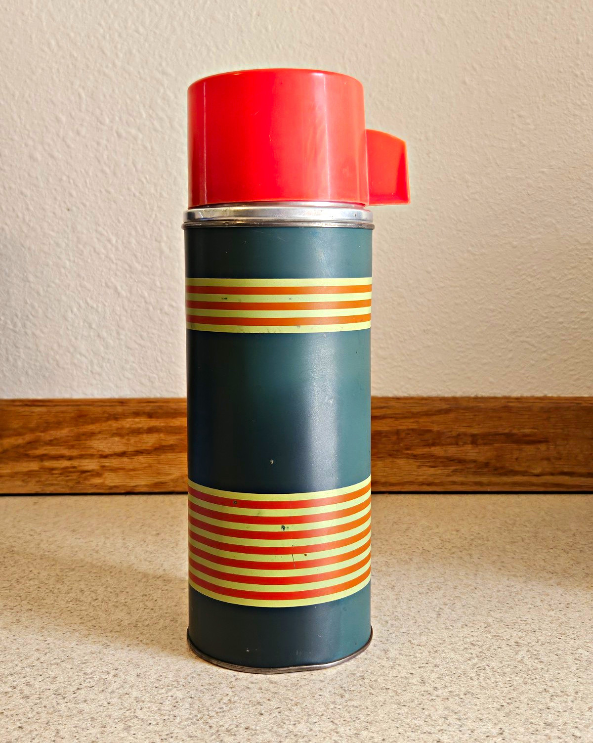 1950s Vintage JC Higgins 1-Quart Vacuum Thermos No 7372 Sears Roebuck 1950s Vintage JC Higgins 1-Quart Vacuum Thermos No 7372 Sears Roebuck