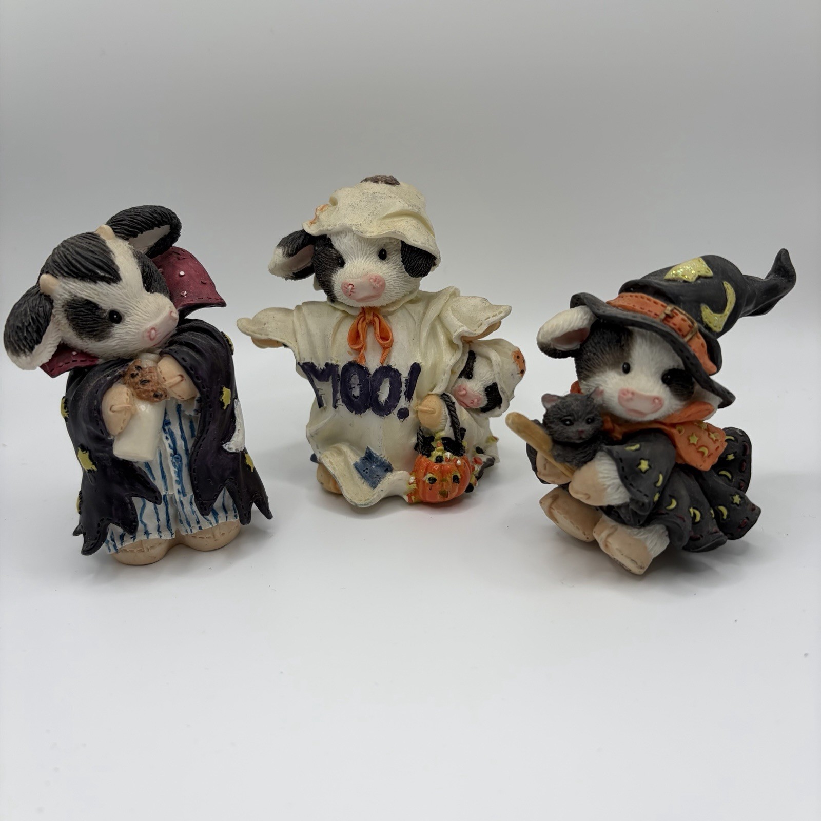 Vintage Enesco Mary’s Moo Moos Halloween Figurines Lot of 3 1996 1997 Vintage Enesco Mary’s Moo Moos Halloween Figurines Lot of 3 1996 1997