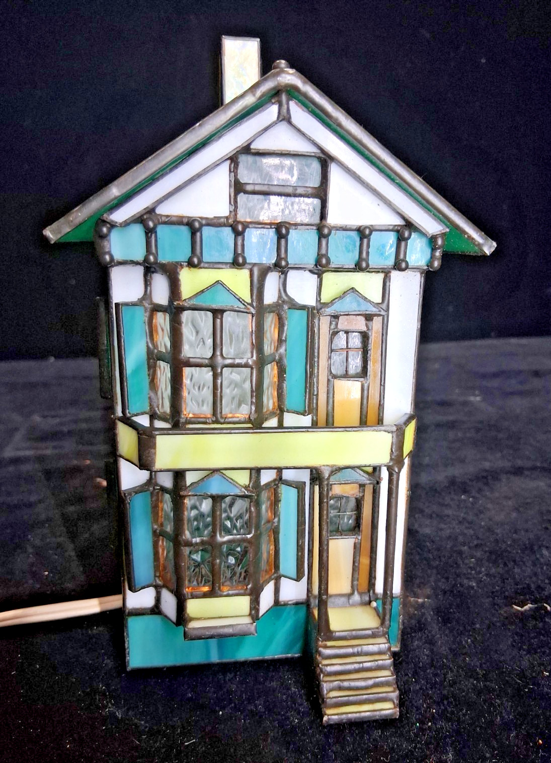 Forma Vitrum Collectible Stained Glass House Lamp \