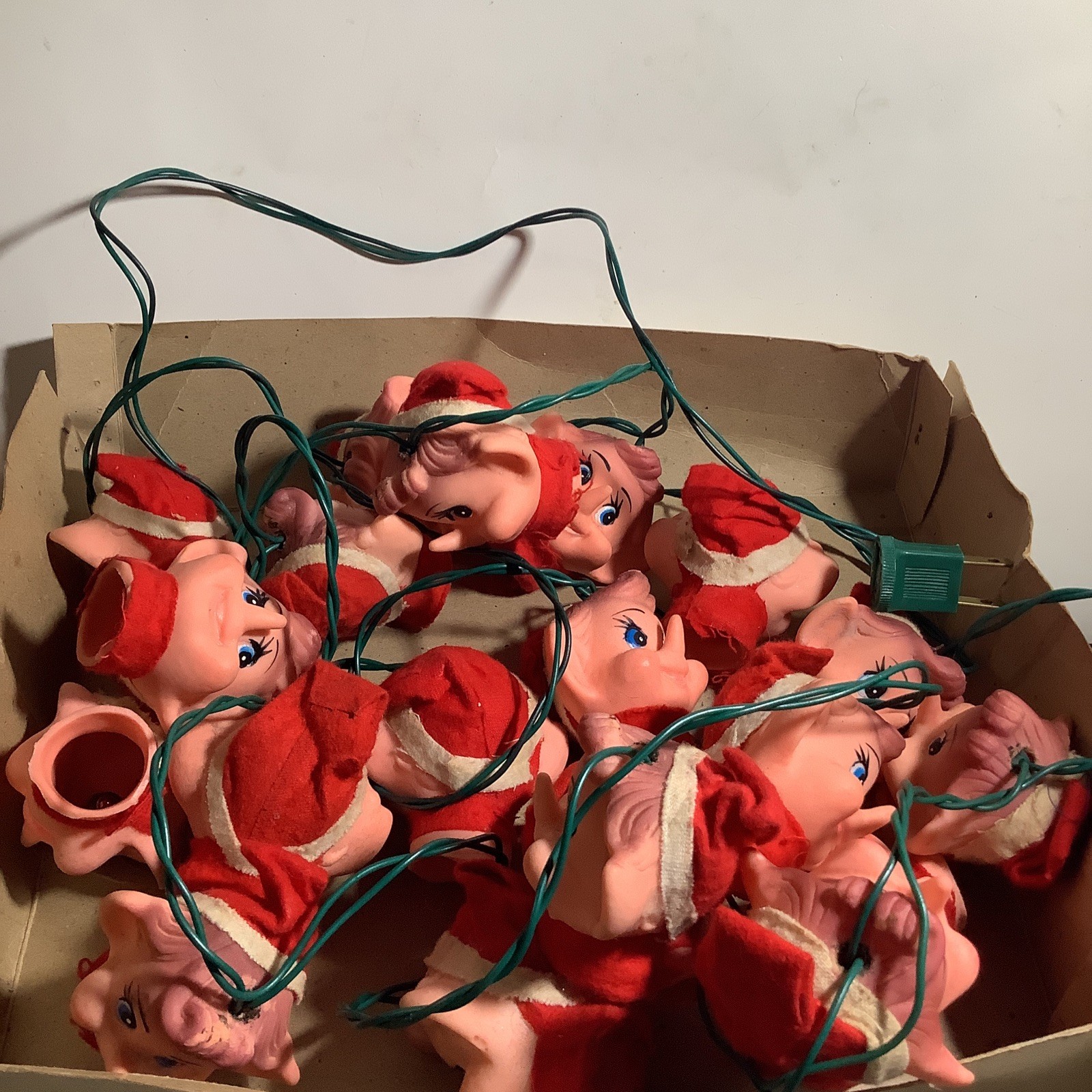 20 Vintage Christmas Pixie Elf Knee Hugger String Lights