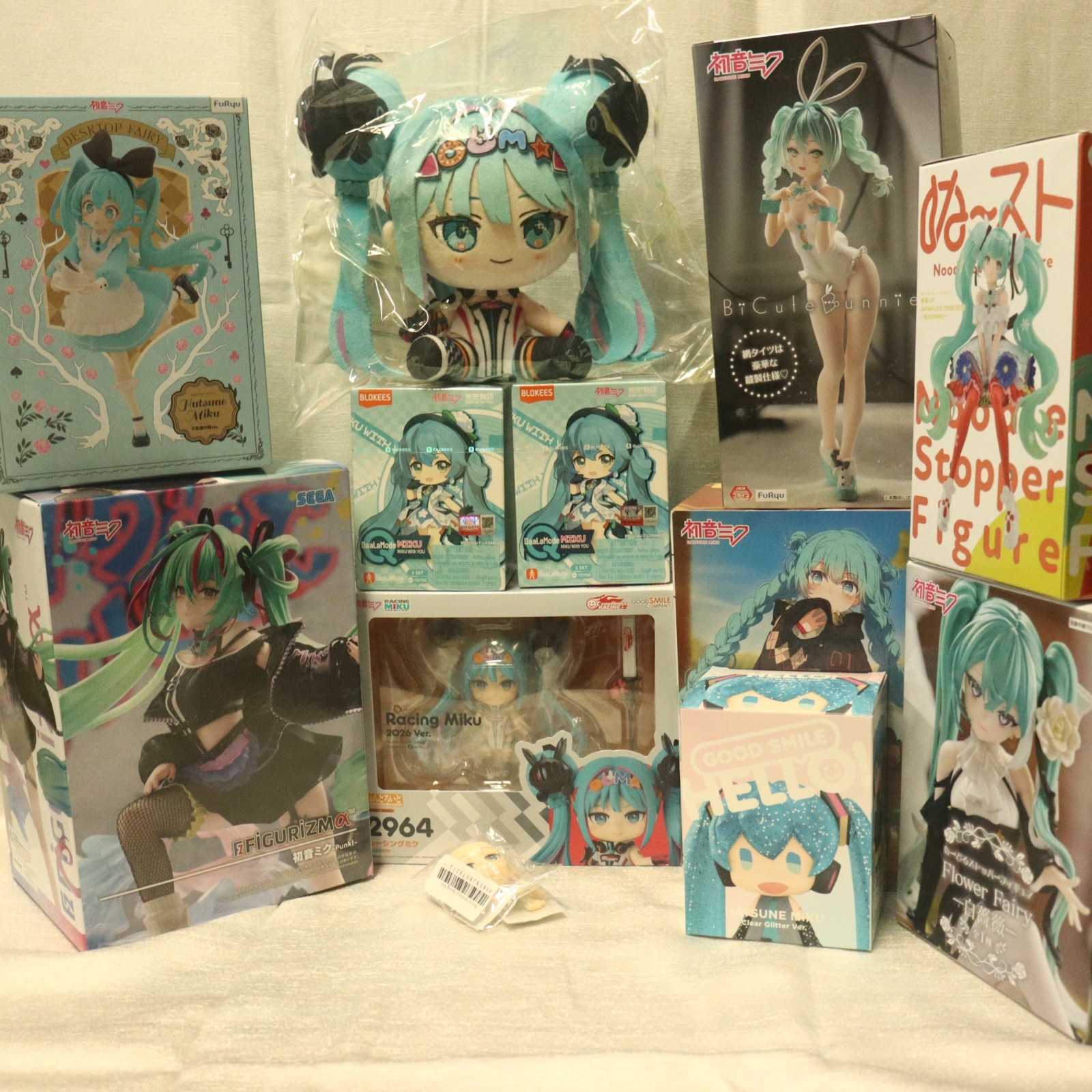 Hatsune Miku Figures Set Collections Miku Racing, Noodle Stopper, GoodSmile