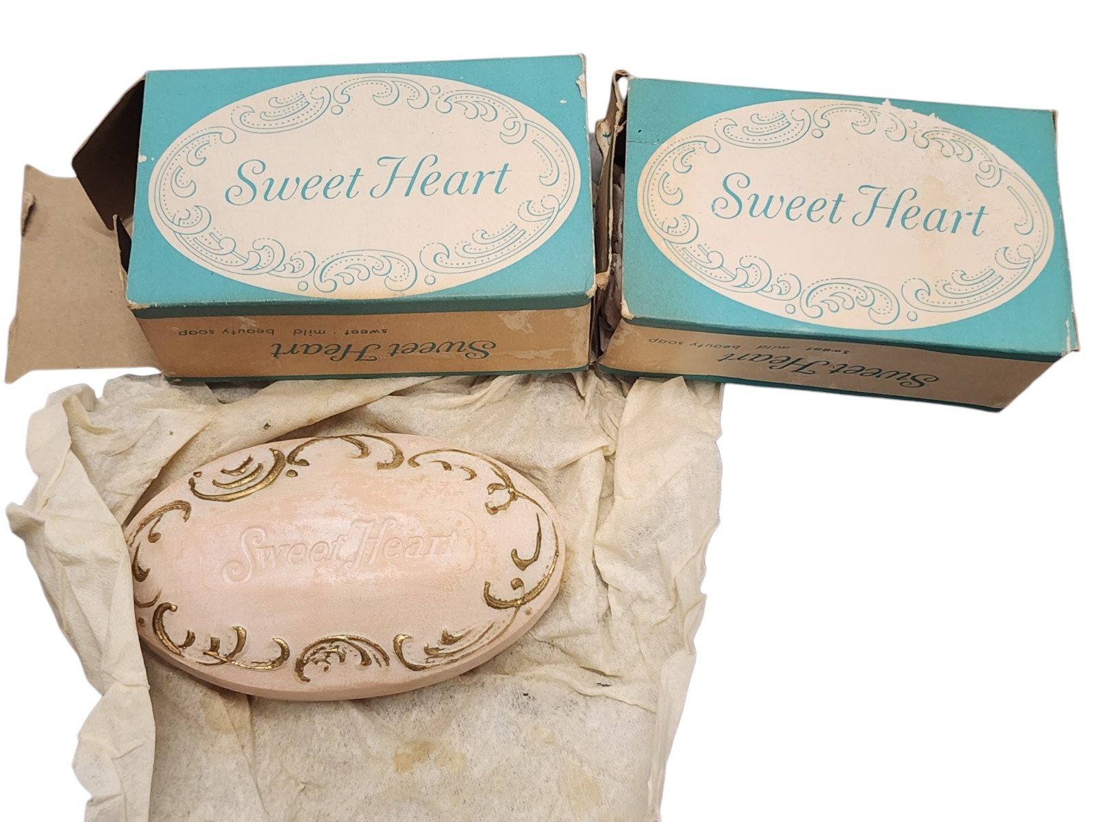 Vintage 1960s Sweet Heart Beauty Soap Manhattan Soap Co NOS - 2 PC