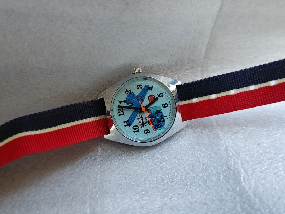 Dead Citizen Q Q Tetsujin 28 go Hand wound