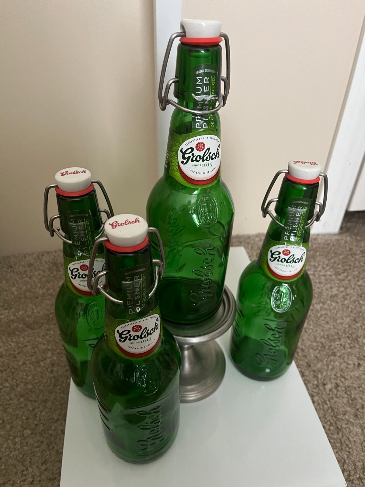 LOT 4 GROLSCH GREEN GLASS BEER BOTTLES PORCELAIN SWING TOPS 45 CL OR 16 OZ EMPTY