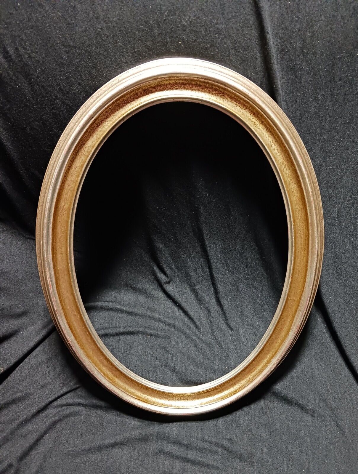  Picture Frame 9x12 Oval by Magic Wood in Pewter Finish NEW
