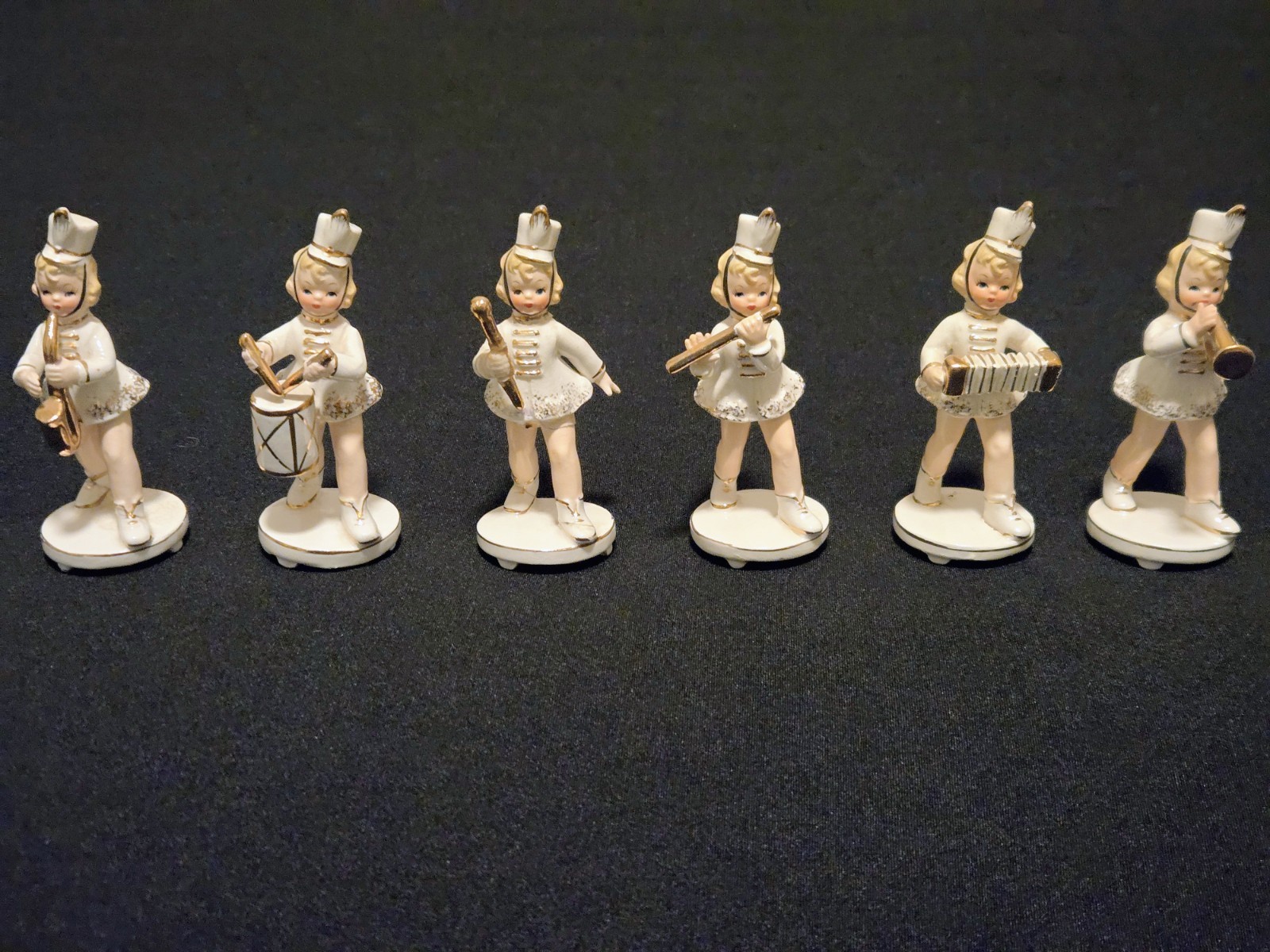 Vintage 1950-60\'s Arnart Porcelain Marching Band Figurines