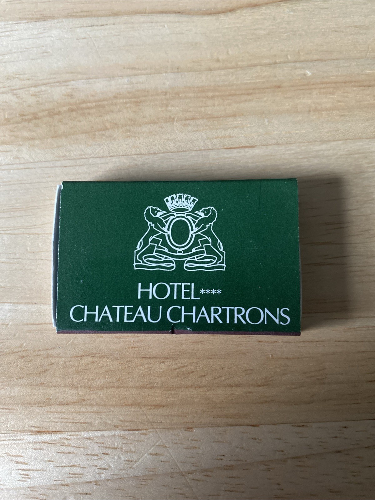 Hotel Chateau Chartrons Cr Saint-Louis, Bordeaux, France Vintage Matchbox Full Hotel Chateau Chartrons Cr Saint-Louis, Bordeaux, France Vintage Matchbox Full