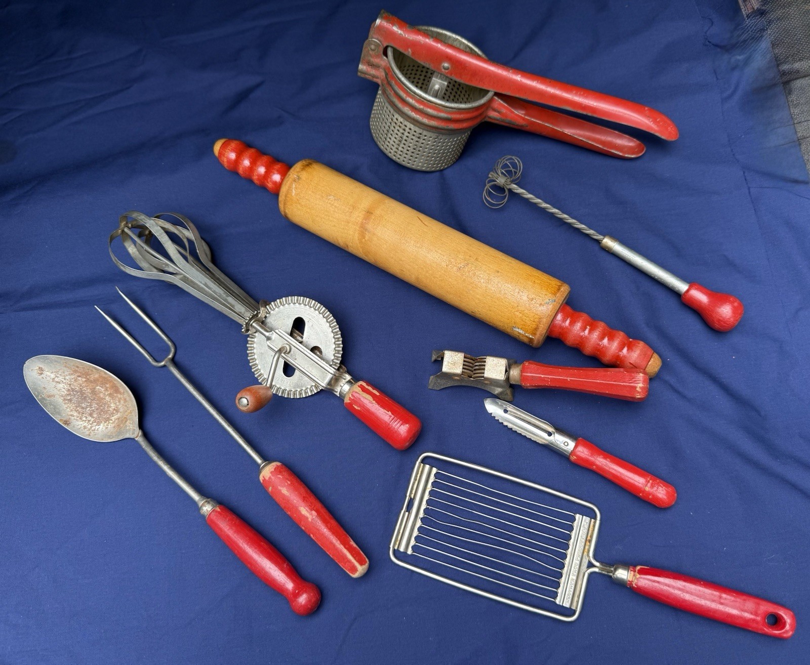 VTG LOT of 9 RED HANDLED WOODEN UTENSILS w/RICER, ROLLING PIN, A&J, EKCO ANTIQUE