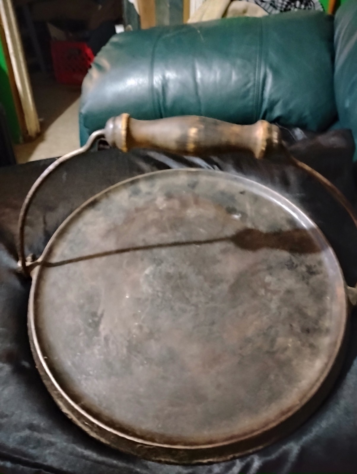 wagner cast oron griddle with bail and handle  very rare