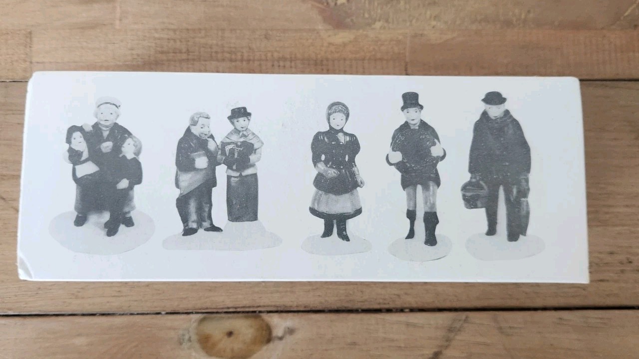 Department 56 Heritage Village / Dickens’ Village “David Copperfield” Set of 5
