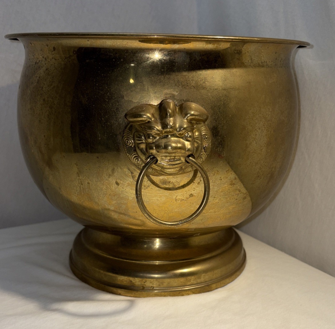 Vintage Chinese Large Light Brass Planter Foo Dog Holders 8 In Tall Hong Kong Vintage Chinese Large Light Brass Planter Foo Dog Holders 8 In Tall Hong Kong