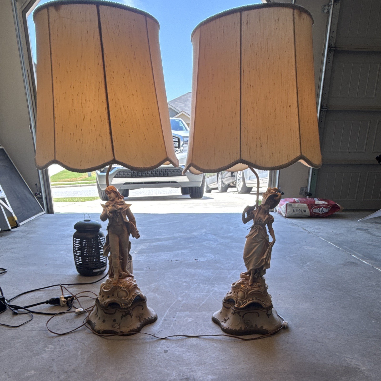French Provincial Victorian Colonial Porcelain Lamp Set Antique, Vintage