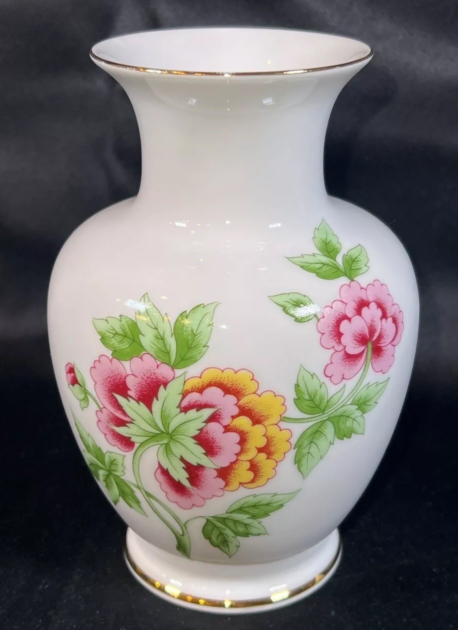 VTG HOLLOHAZA HUNGARY FOLK FLORAL BUTTERFLY DESIGN HAND PAINTED 6’’ VASE
