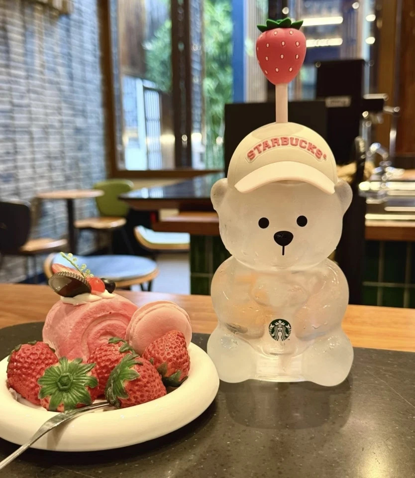 2026 HOT Starbucks Bearista Bear Cup Tumbler Strawberry Topper Baseball cap