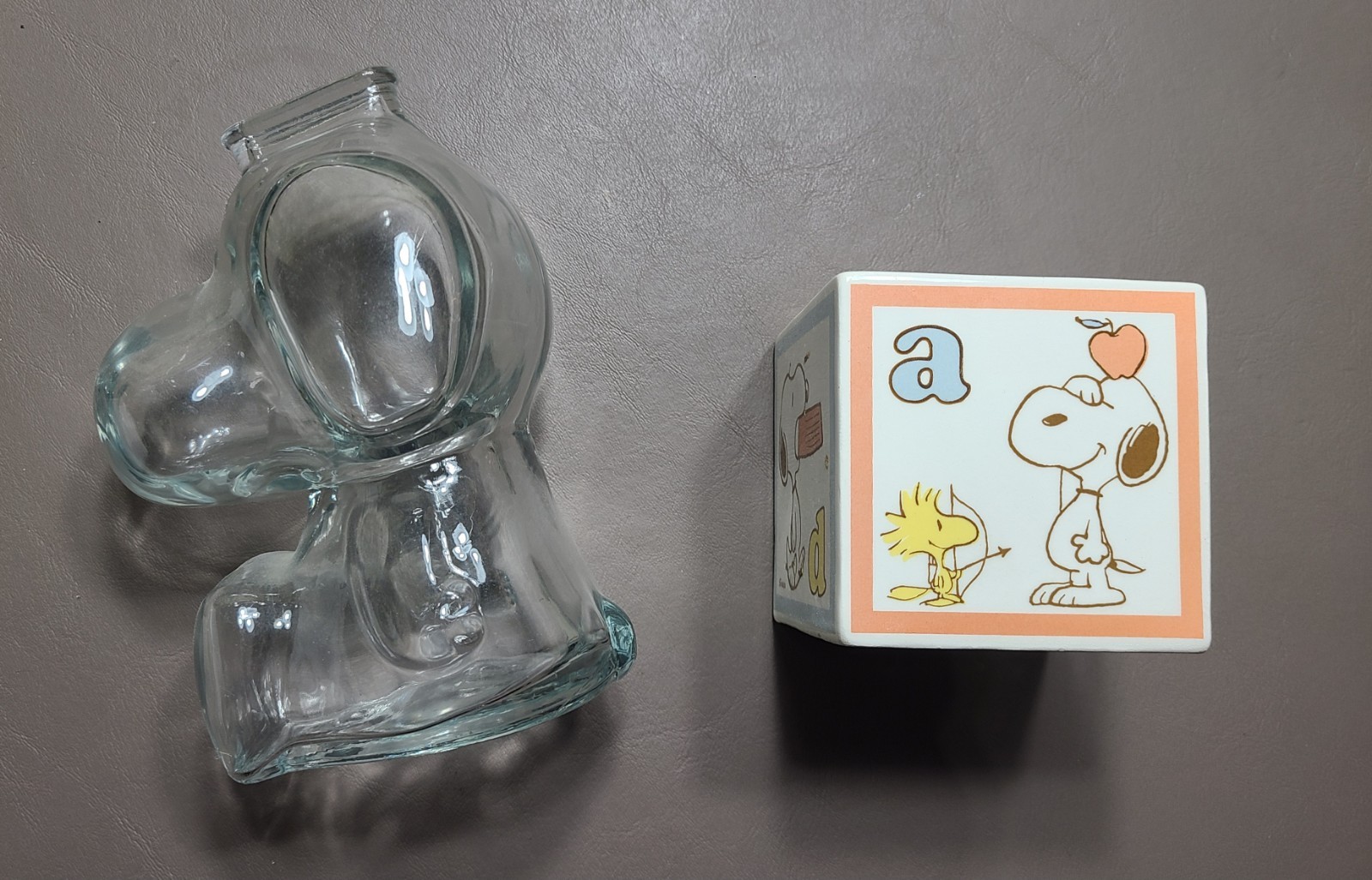 2 Vintage 1958-1966 Peanuts Snoopy United Feature Syndicate Coin Banks 