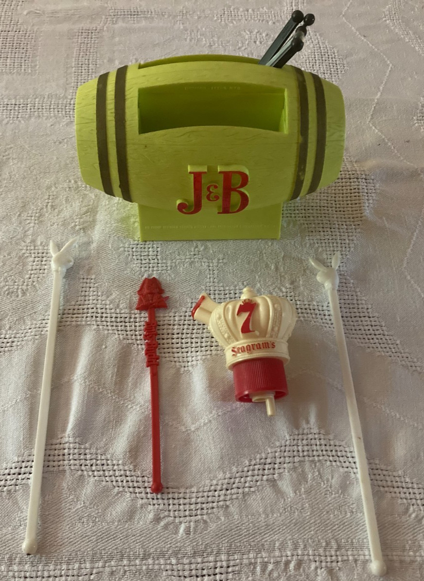 Vintage J&B Whisky Barrel Bar Caddy Seagrams 7 Pourer Playboy Swizzle Stick Lot