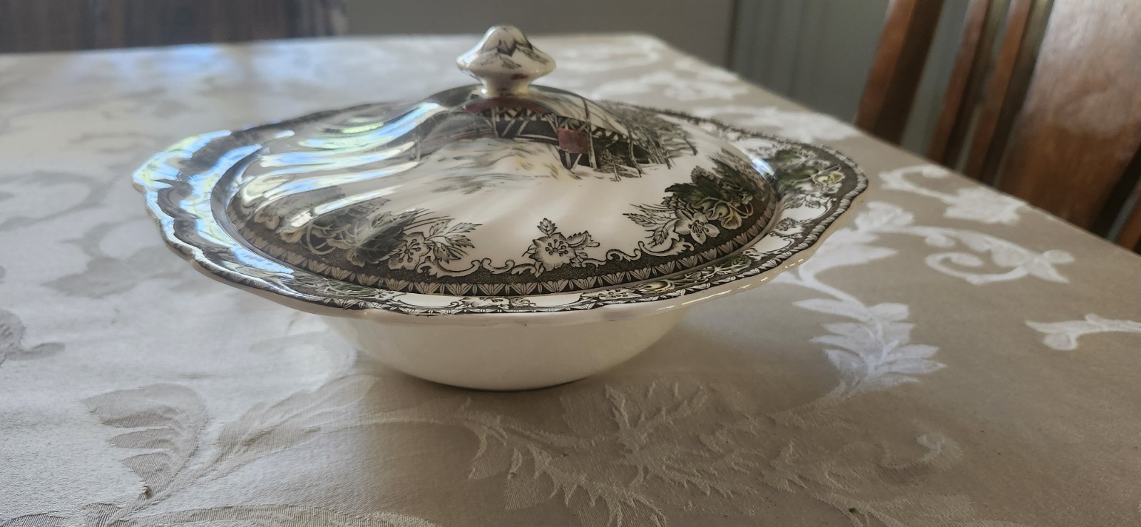 Vintage Johnson Brothers The Friendly Village Round Covered Vegetable Bowl Lid