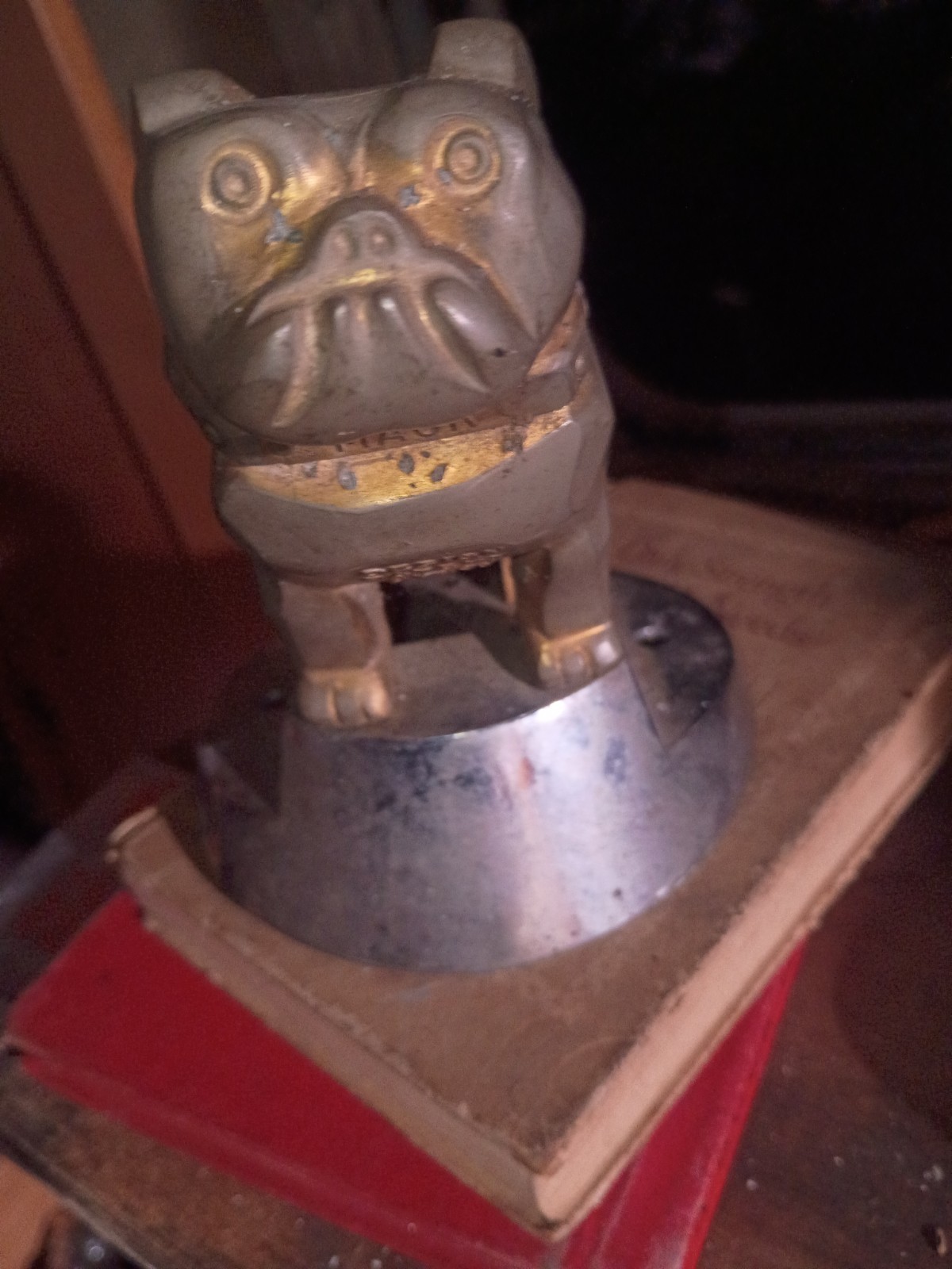 Vintage OEM MACK Truck Bulldog Hood Ornament 87931 14MF46 Base DM RD