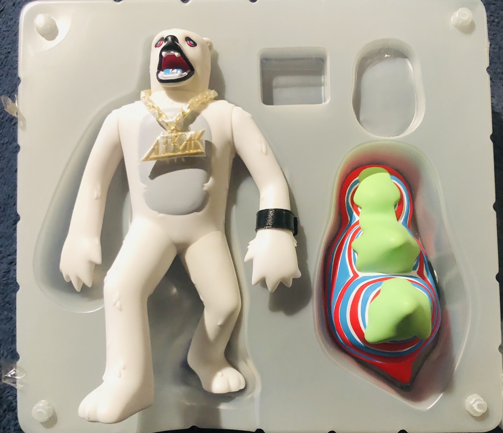 Kid Robot Grateful Bear 8” White Kid Robot Grateful Bear 8” White