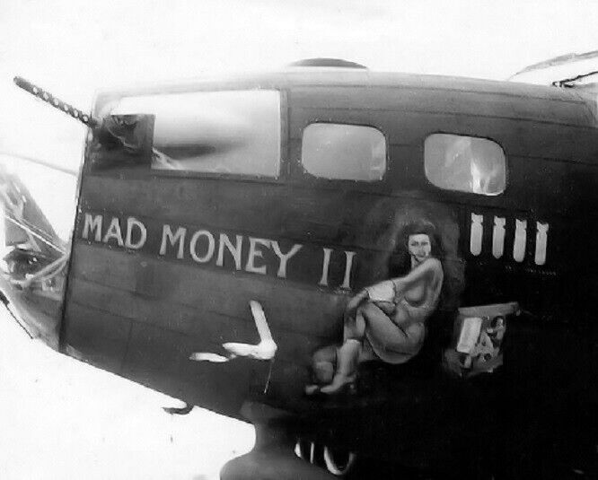 Boeing B-17 Flying Fortress Bomber “MAD MONEY II\