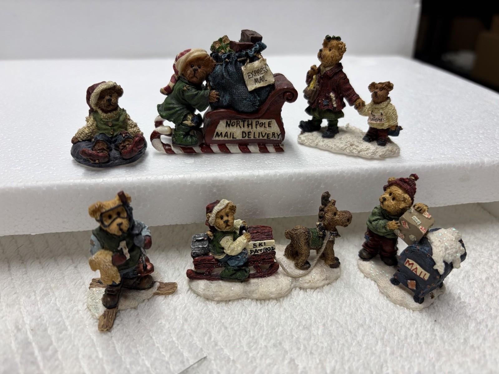 Boyds Bears Kringle’s Village Lot of 6 Figurines 2002 Christmas