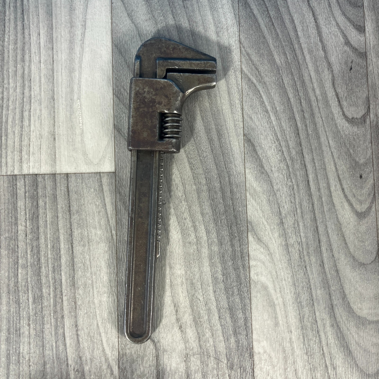 Vintage Adjustable Monkey Wrench Pipe Tool Antique Mechanic Collectible 9\