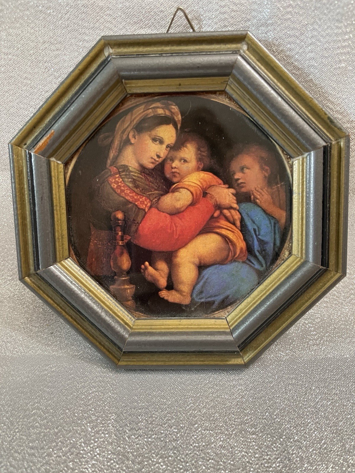 Vintage Octagon Framed Raphael Madonna della Seggiola Print Religious Art 5.5”