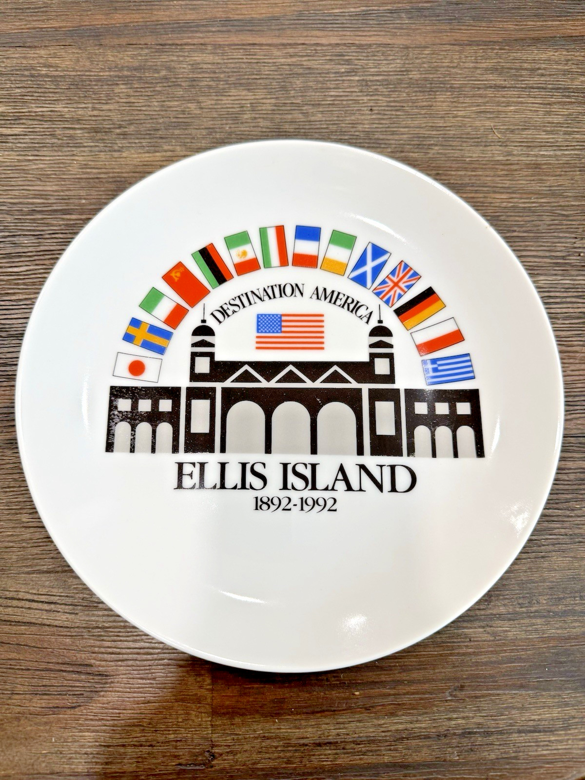 Vintage 1992 Ellis Island New York Souvenir Ceramic Plate Destination America 