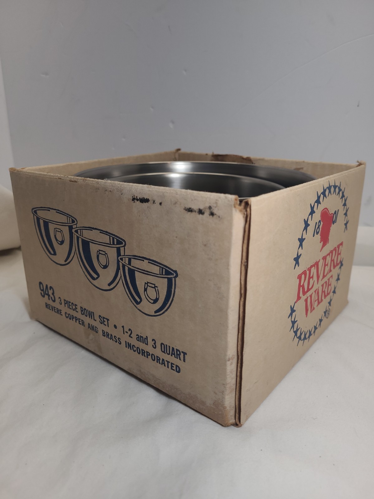 Vintage Revere Stainless Steel Mixing Bowl Set 943, original box 1,2,3 quart