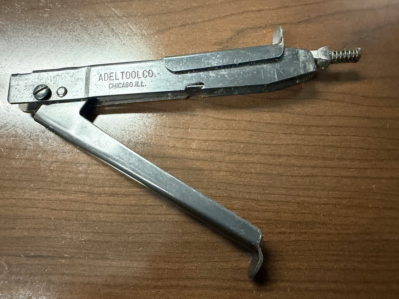 Vintage Adel Tool Co Hand Nibbler Metal Sheet Cutter 18 Gauge US Pat 2542103