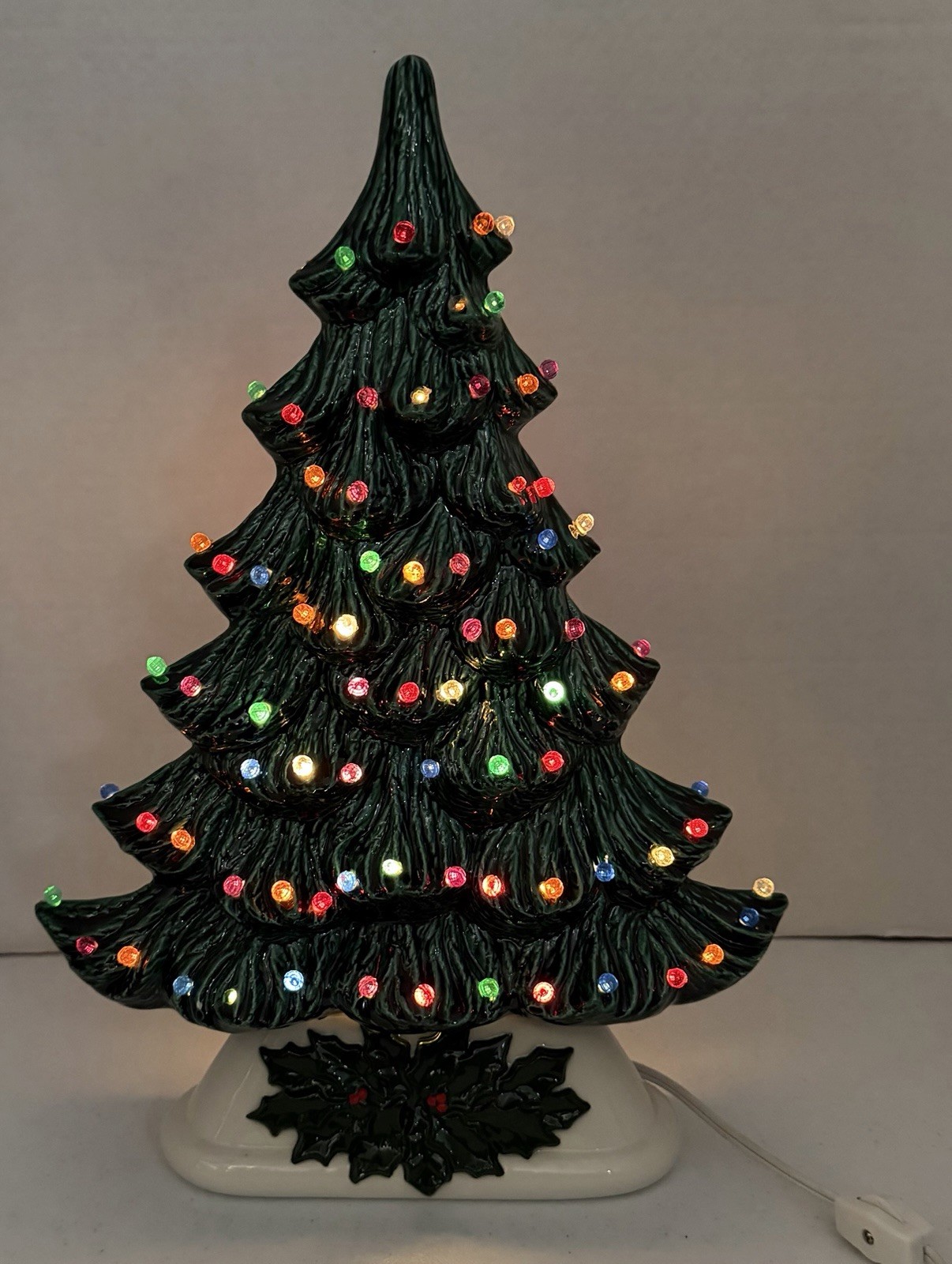 VTG Ceramic Christmas Tree Green Slim Flat Narrow Mantle Space Saver Lighted
