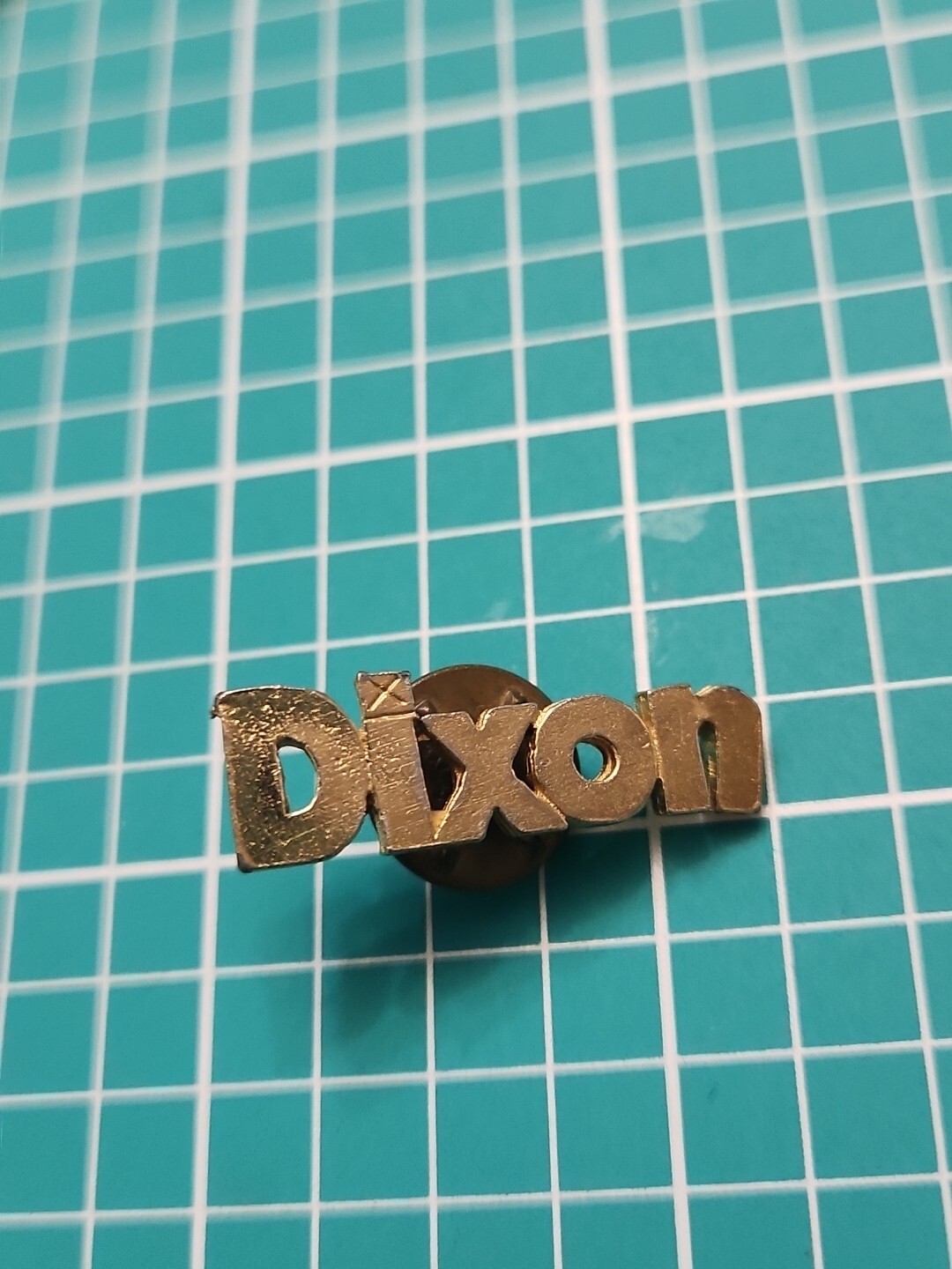 Vtg Dixon Gold Tone Lapel Pin Vtg Dixon Gold Tone Lapel Pin