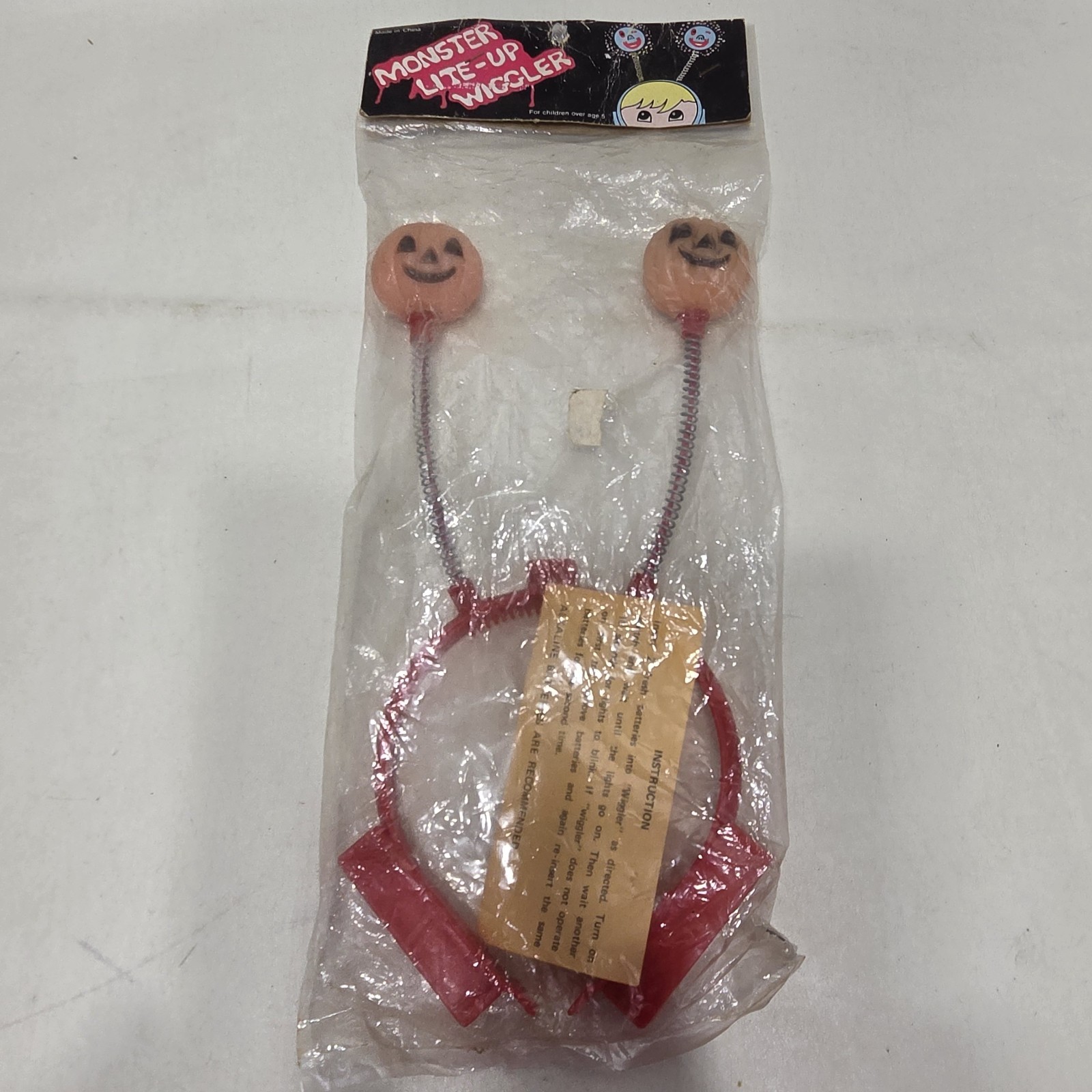 Vintage Monster Lite-Up Wiggler Halloween Pumpkin Antennae Headband NOS New