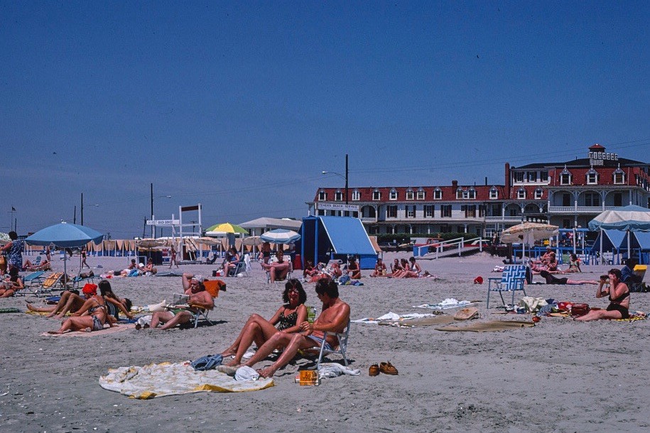 1970 Cape May NJ Beach Crowds Windsor Hotel View 4x6 Lustre Photo Paper