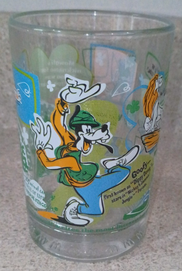 McDonalds 100 Years Of Magic Collectors Glass Cup Walt Disney World Goofy 
