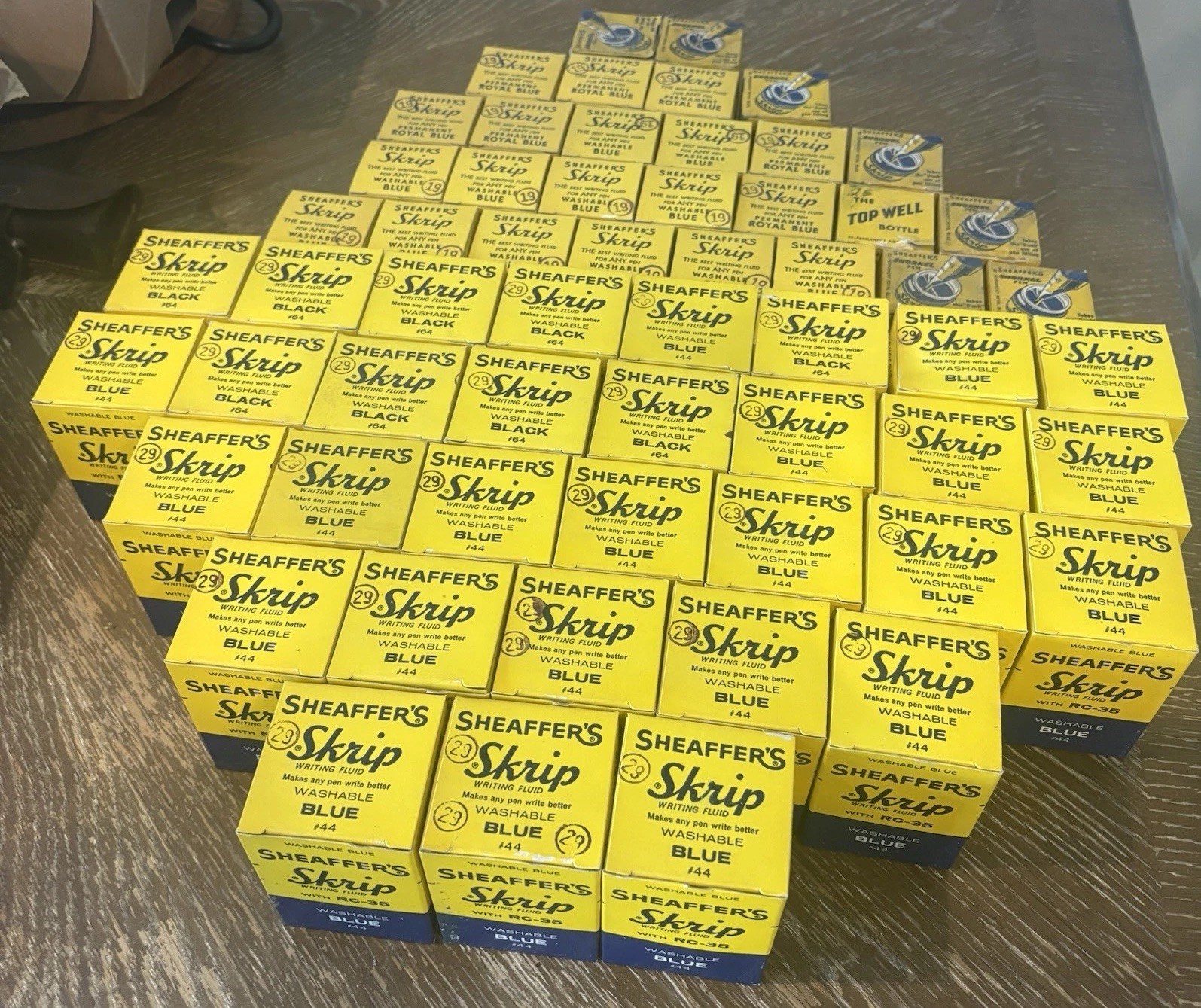 HUGE LOT of 58 NOS Sheaffer Skrip Fountain Pen Ink Blue Black FULL