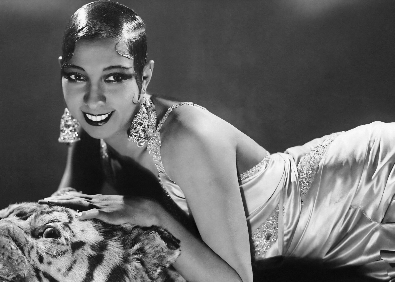 JOSEPHINE BAKER looking Elegant - Movie Star Image - 5 x 7 inch Photo