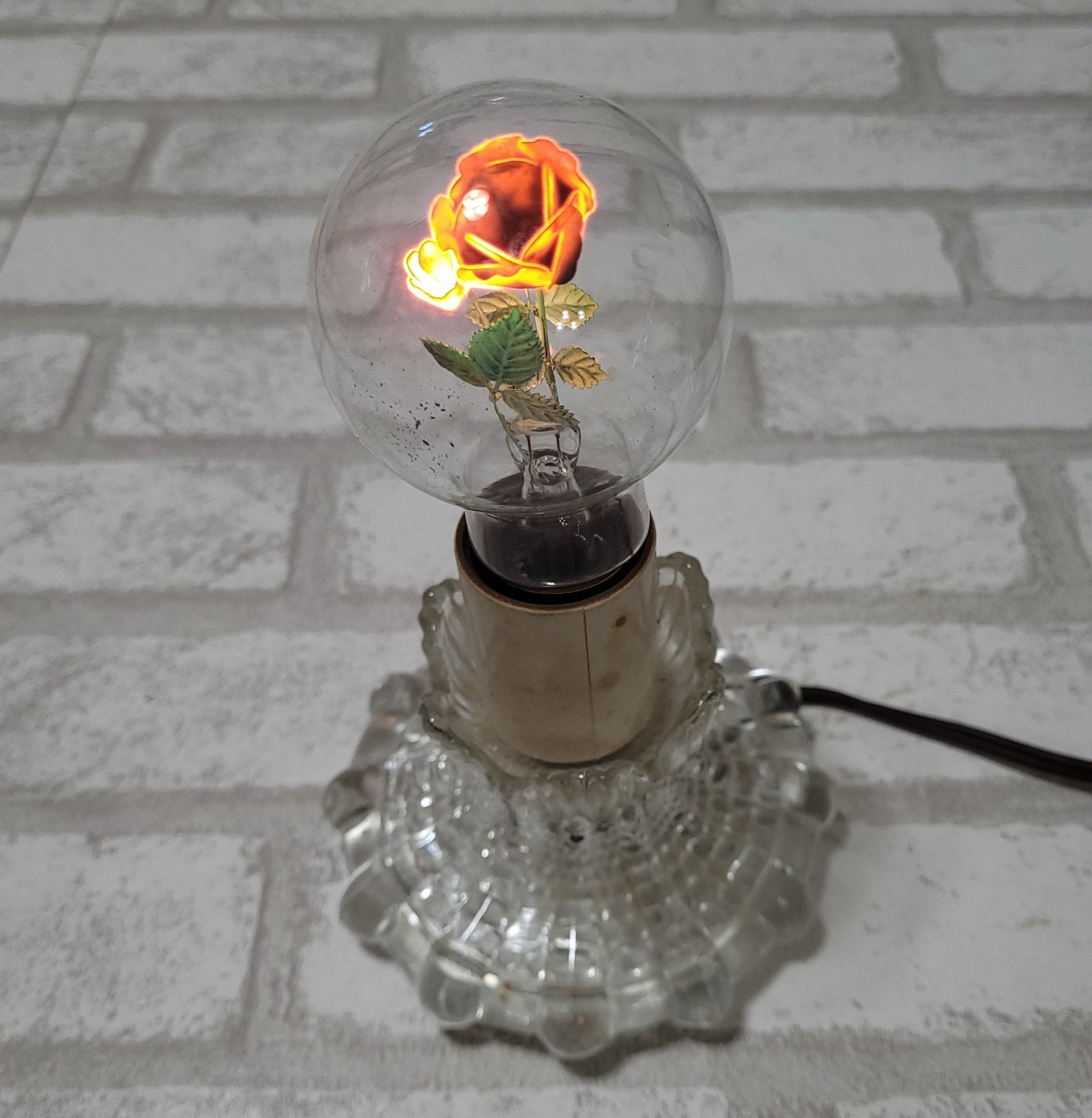 Vintage MCM Aerolux Rose Neon Glow Bulb w/ Glass Lamp Base Art Deco Night Light